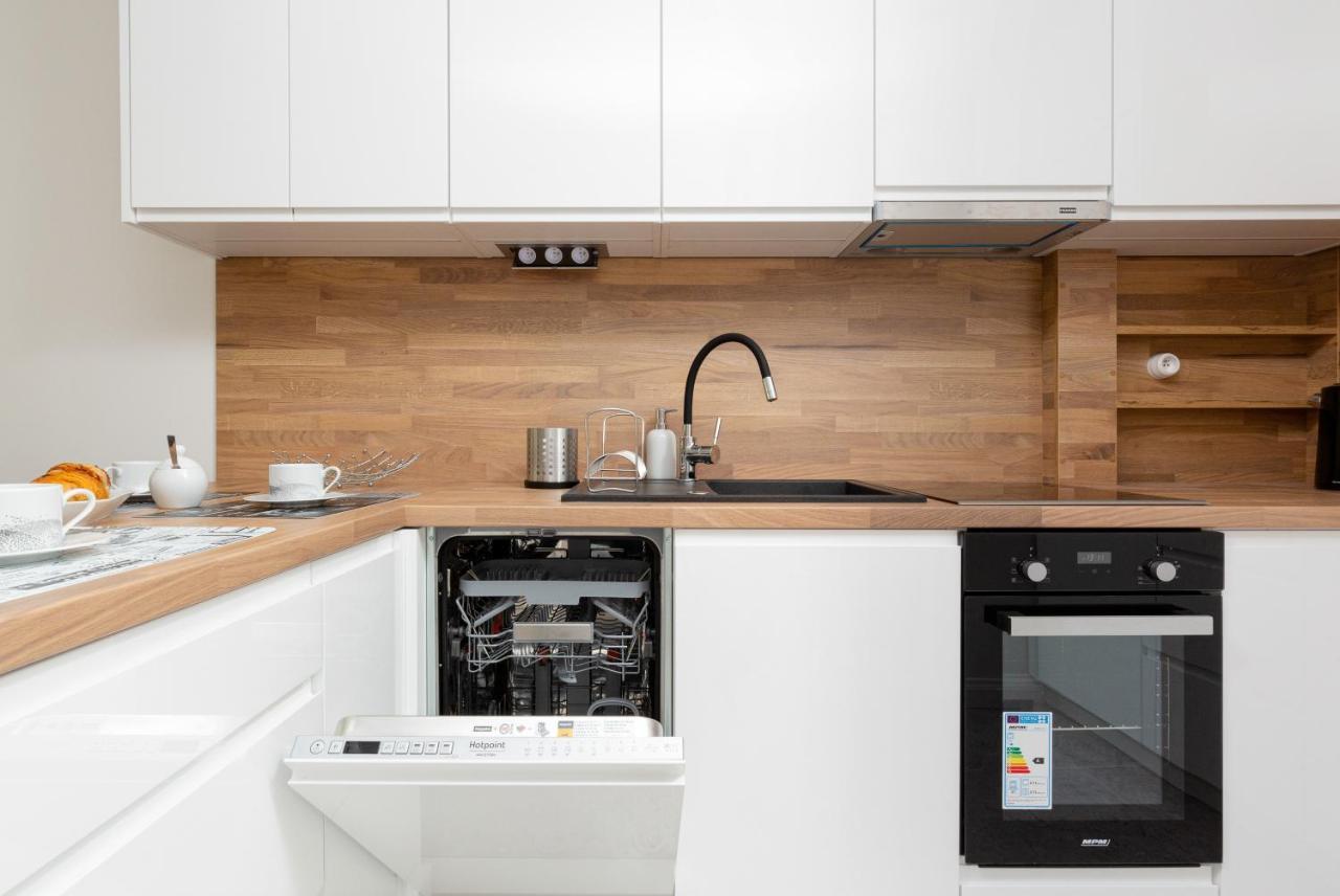 Apartments City Center Ochota By Noclegi Renters ワルシャワ エクステリア 写真